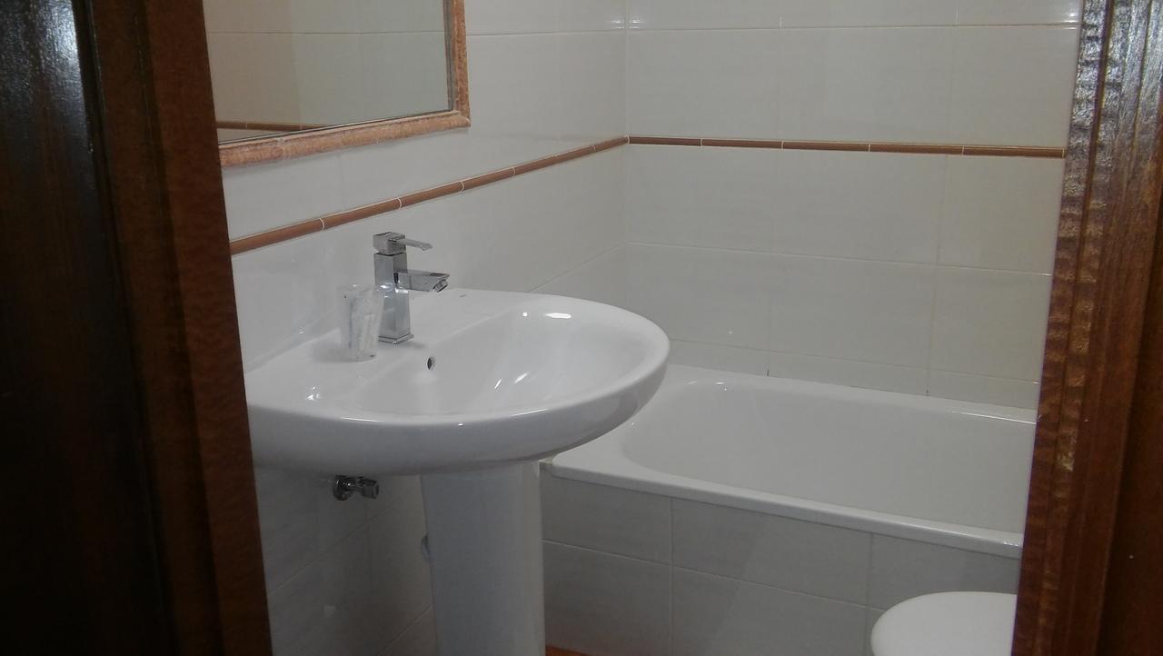 Hostal-Meson Vilasante Триакастела Экстерьер фото
